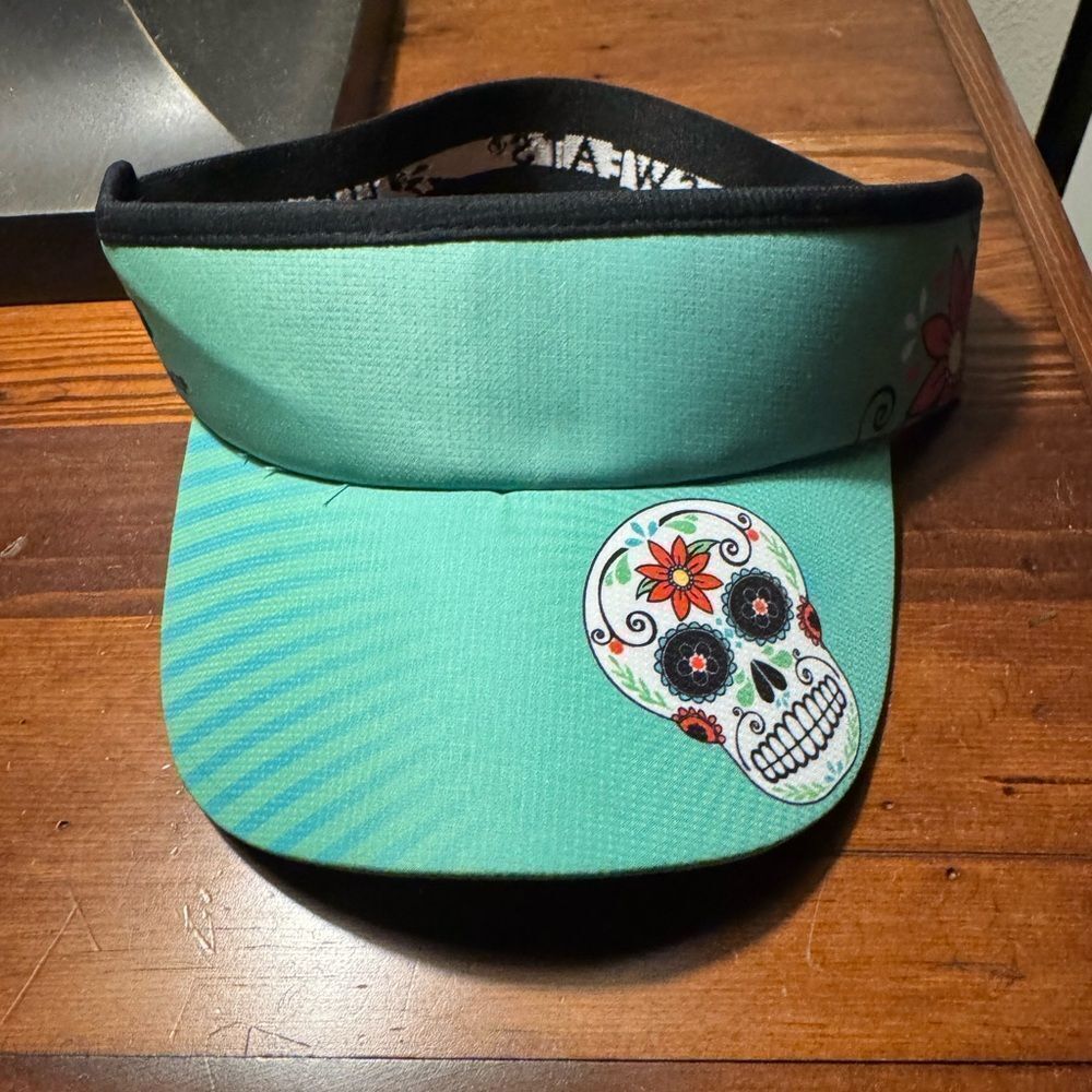 Headsweats Women's Teal Sugar Skull Design “Day Of The Dead” Visor EUC